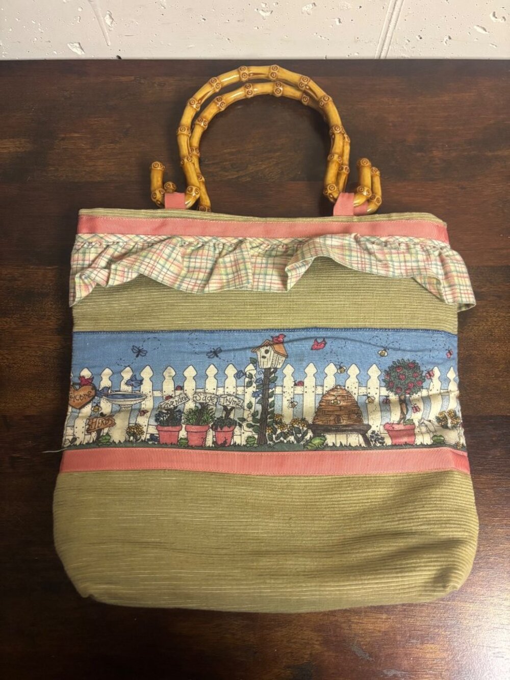 Vintage Cottagecore Garden Scene Purse Wood Bamboo Handles 10x11 Handmade Look - Picture 2 of 5